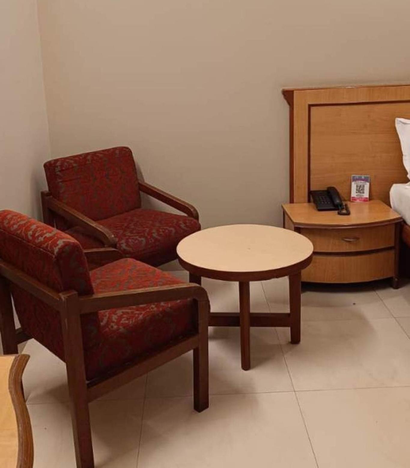 Hotel Woodland Kolhapur Exterior photo