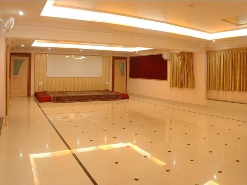 Hotel Woodland Kolhapur Exterior photo